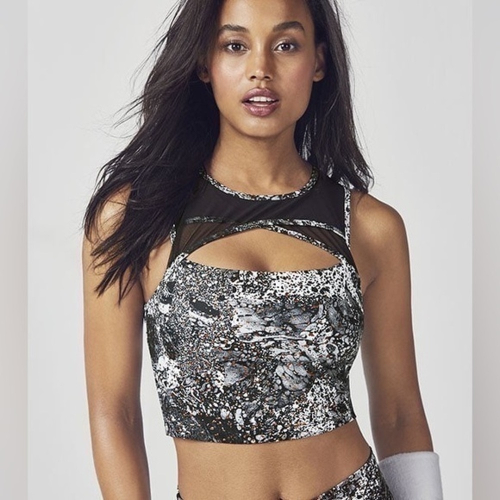 Fabletics Everly Midi Sports Bra